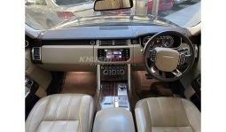 
Land Rover Range Rover Vogue 2016 full									