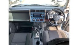 
Toyota FJ CRUISER 2016 full									