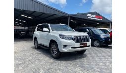 
Toyota LAND CRUISER PRADO 2018 full									