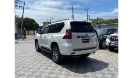 Toyota LAND CRUISER PRADO 2018