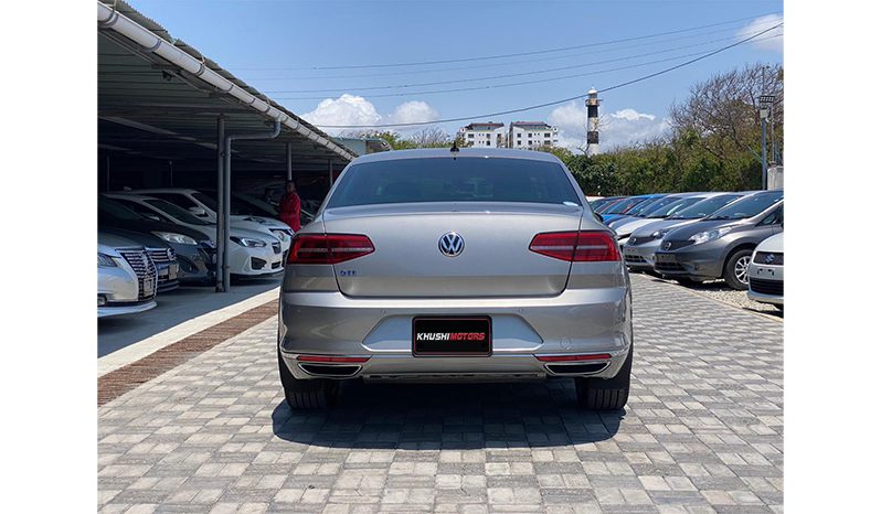 Volkswagen PASSAT 2016