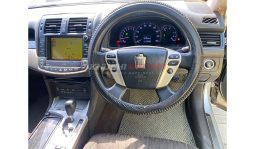 
										Toyota Crown Athlete 2010 full									