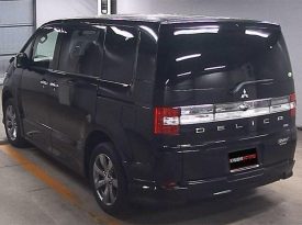 Mitsubishi DELICA 2016