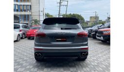 
Porsche Cayenne 2016 full									