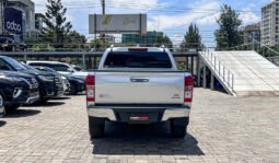 
Isuzu D-Max 2016 full									