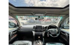 
Toyota Land cruiser V8 2011 full									