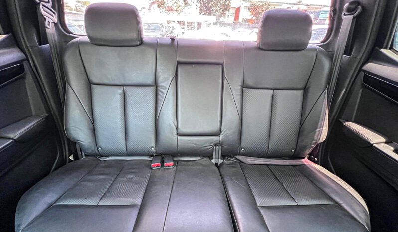 
Isuzu D-Max 2016 full									