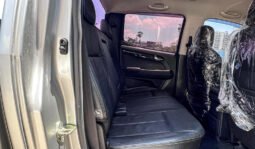 
Isuzu D-Max 2016 full									