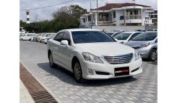 
Toyota Crown Royal Saloon 2009 full									