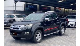 
Isuzu D-Max 2016 full									