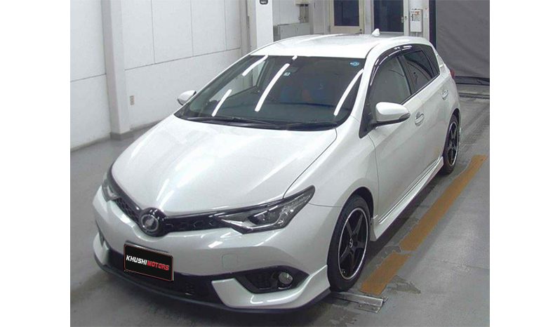 Toyota AURIS 2016
