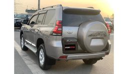 
Toyota Land Cruiser Prado 2016 full									