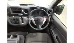 
Isuzu COMO VAN 2016 full									