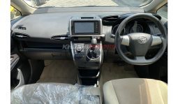 
Toyota WISH 2016 full									