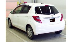 
Toyota VITZ 2016 full									