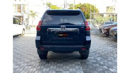 
Toyota LAND CRUISER PRADO 2017 full									