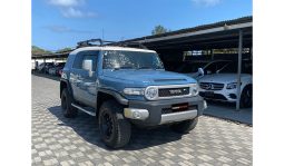 
Toyota FJ Cruiser 2016 full									