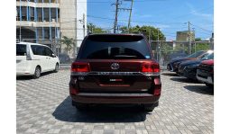 
Toyota Land cruiser ZX V8  2016 full									