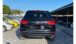 
Volks Wagon TOUAREG 2016 full									