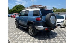 
Toyota FJ Cruiser 2016 full									