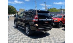 
Toyota Land Cruiser Prado 2016 full									