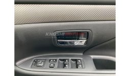 
Mitsubishi OUTLANDER 2016 full									