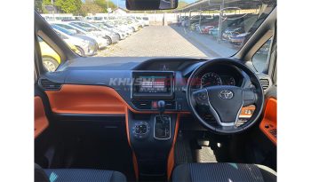 
Toyota Voxy 2016 full									
