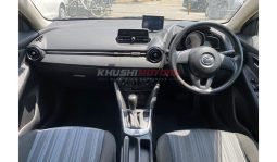 
Mazda DEMIO 2016 full									