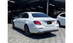 
Mercedes E200 2016 full									