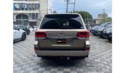 
Toyota Land Cruiser 2017 full									