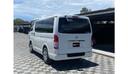 
Toyota Hiace 2017 full									