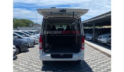 
Toyota Hiace 2017 full									