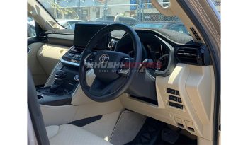 
Toyota Land Cruiser ZX 2022 full									
