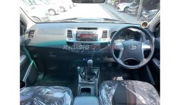 
Toyota Hilux D Cabin 2016 full									