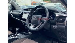 
Toyota Hilux D Cabin 2017 full									