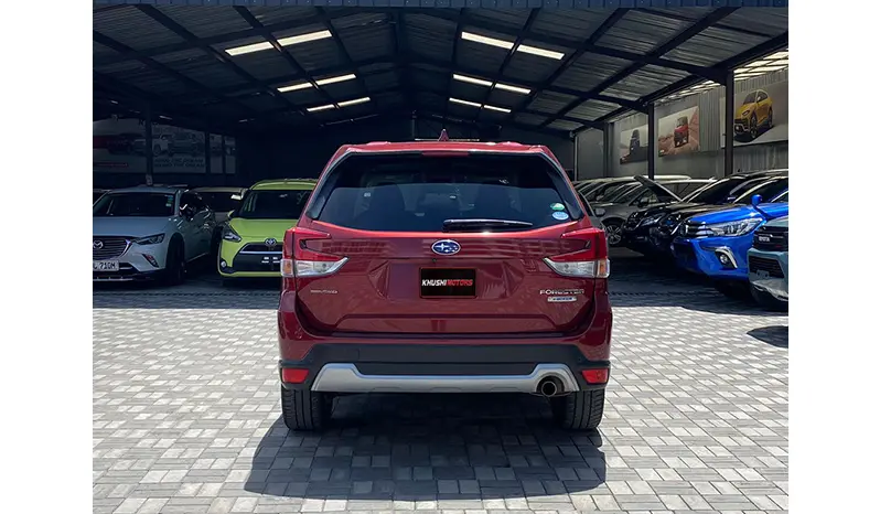 
Subaru Forester 2018 full									