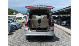 
Toyota Alphard 2006 full									