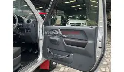 
Suzuki Jimny 2017 full									