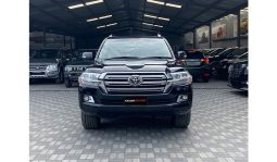 Toyota Land Cruiser ZX V8 2017