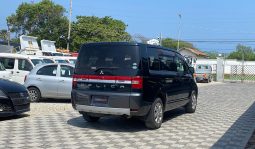 
Mitsubishi Delica D5 2017 full									