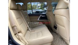 
Toyota Land Cruiser ZX V8 2017 full									