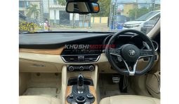 
Alfa Romeo Giulia 2017 full									