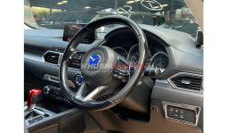 
Mazda CX-5 2017 full									