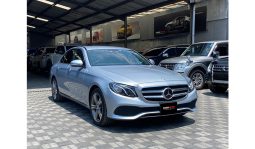 
Mercedes Benz E200 2017 full									