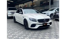 
Mercedes Benz E63 S 2017 full									