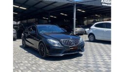 
Mercedes Benz E400 2017 full									