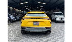 
Lamborghini Urus 2019 full									