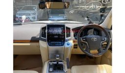 
Toyota Land Cruiser ZX V8 2017 full									