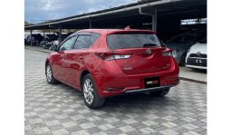 
Toyota Auris HYB 2017 full									