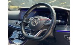 
Mercedes Benz E200 2017 full									